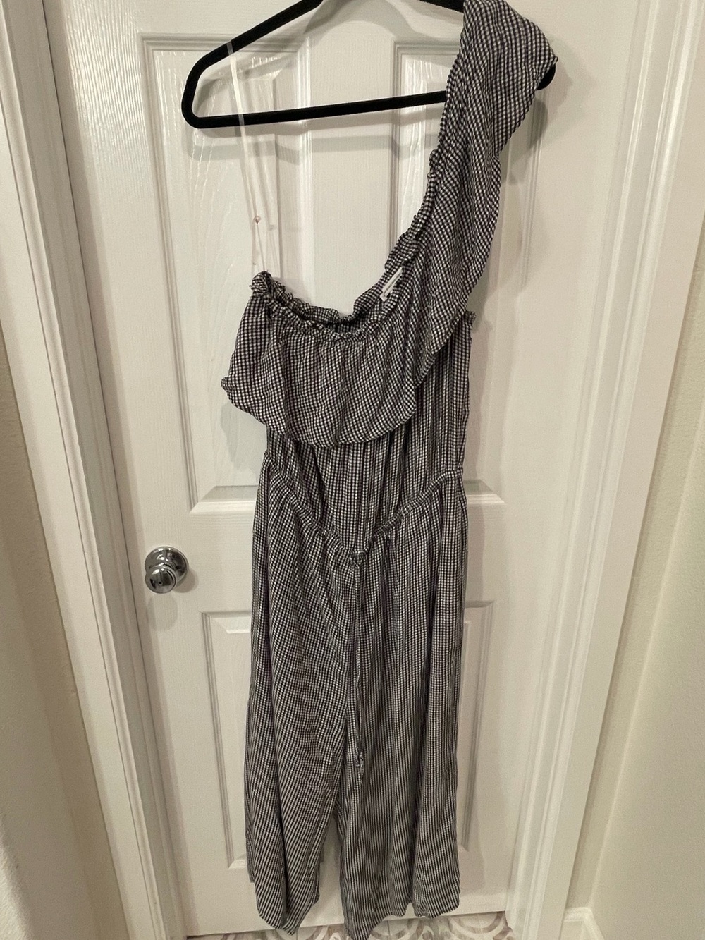 American Eagle Outfitters Black and White Gingham One-Shoulder Jumpsuit
